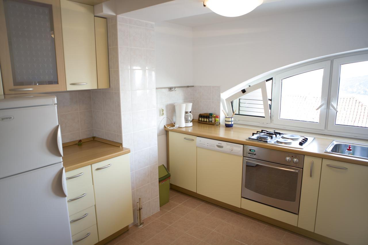 Apartment Dove With Sea View And Free Parking Dubrovnik Exterior photo